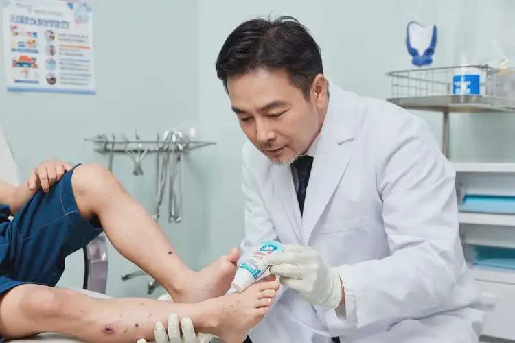 兒童腳上出濕疹不管它會(huì)自己自愈嗎(圖3)