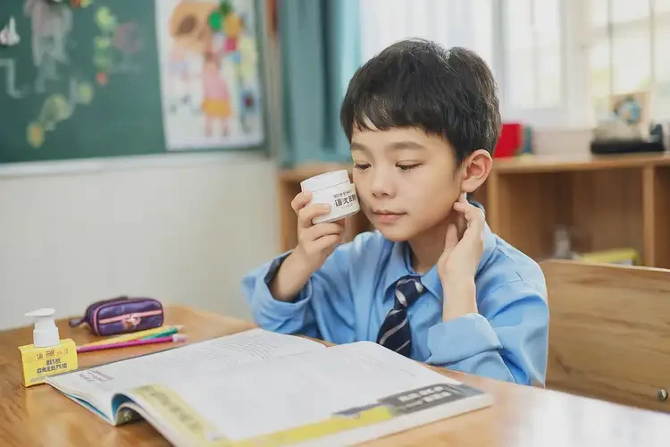 小學(xué)生脖子上容易長(zhǎng)濕疹能靠自己自愈嗎(圖3)