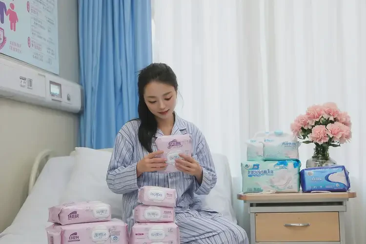 產(chǎn)婦肛周經(jīng)常起濕疹不管它會(huì)自己自愈嗎(圖1)