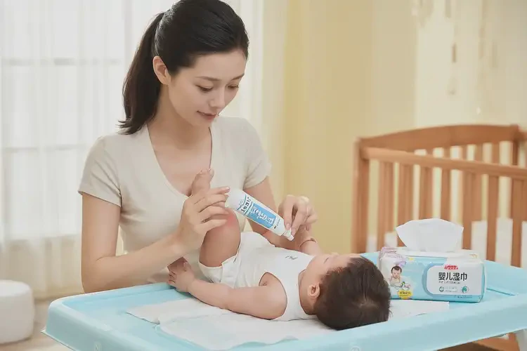 小孩屁股出湿疹能彻底自愈吗(图2)