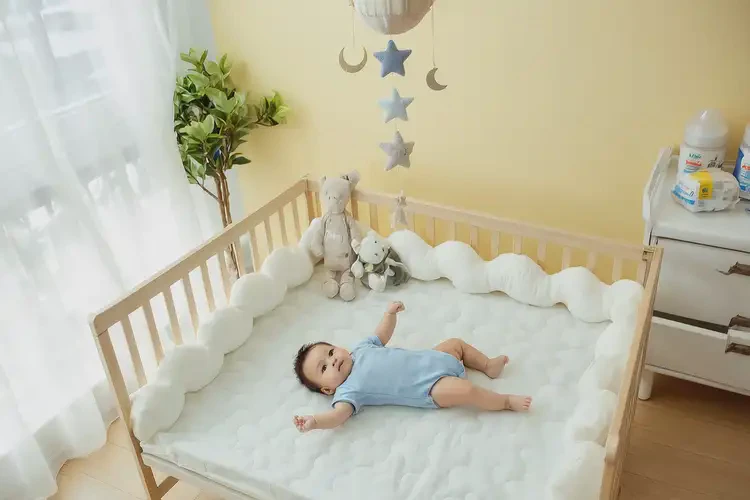 新生兒小腿經(jīng)常長濕疹可不可以徹底自愈(圖1)