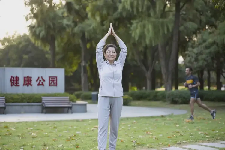 更年期女性糖尿病早上能喝纯净水吗(图1)