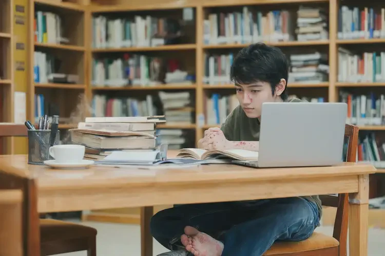 大學(xué)生小腿出濕疹能夠徹底治愈嗎(圖4)