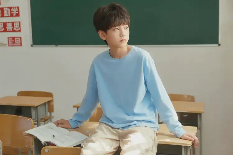 中學(xué)生小腿上偶爾起濕疹能徹底自愈嗎(圖1)