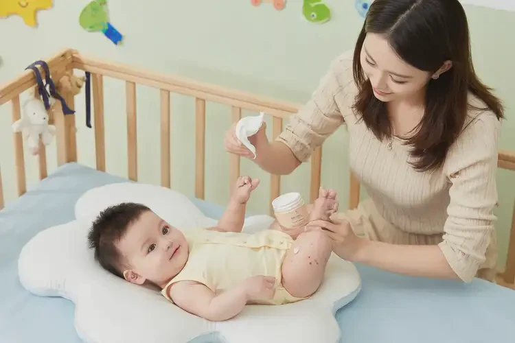 幼兒四肢偶爾長(zhǎng)濕疹不管它會(huì)自己痊愈嗎(圖3)