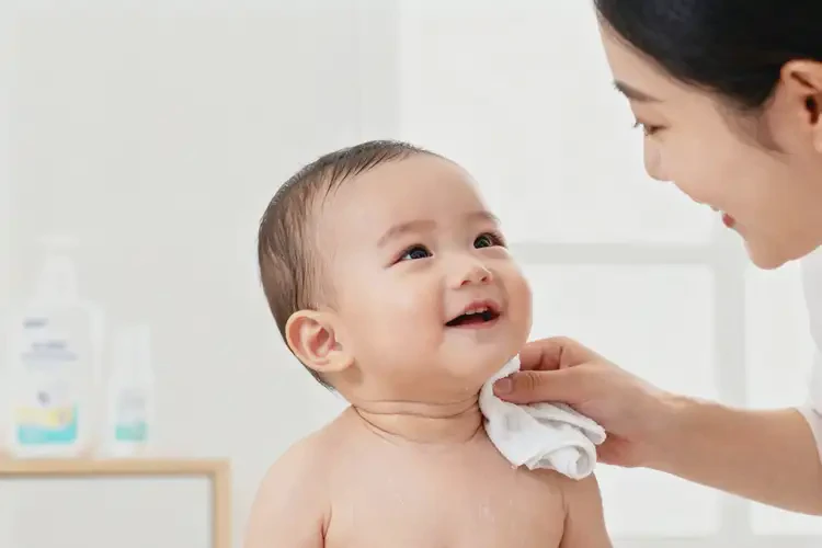 婴儿脖子上容易起湿疹不管它会自己自愈吗(图4)