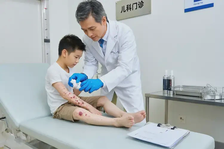 兒童四肢經(jīng)常起濕疹不管它會自己好嗎(圖3)