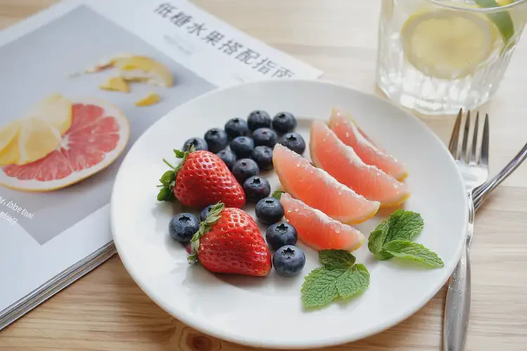 老年人糖尿病晚期能吃莲子吗(图2)