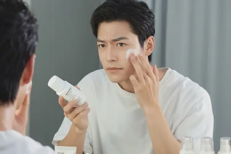 男性面部長濕疹能靠自己自愈嗎(圖1)