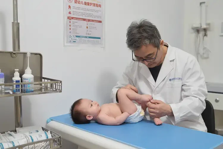 嬰兒屁股經(jīng)常起濕疹可不可以徹底自愈(圖1)