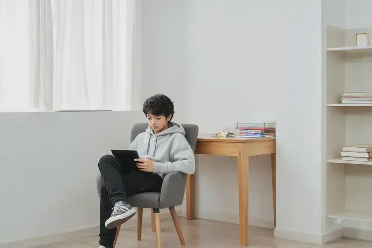 青少年手上起湿疹能靠自己自愈吗(图1)