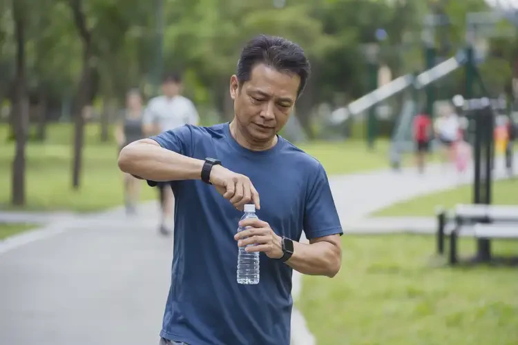 中年人中午血糖15點2是糖尿病嗎(圖1)