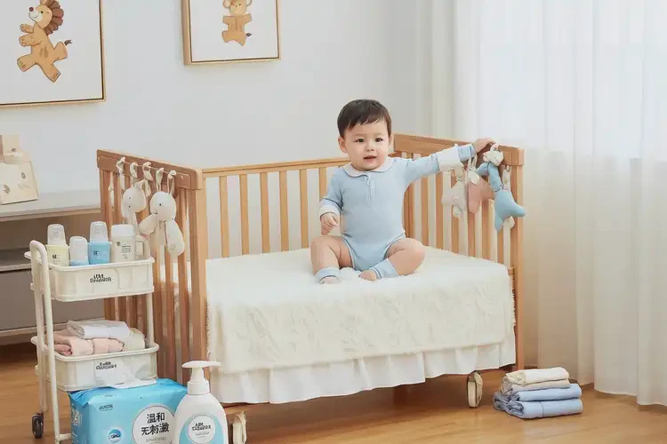 嬰幼兒手臂上起濕疹能靠自己自愈嗎(圖1)