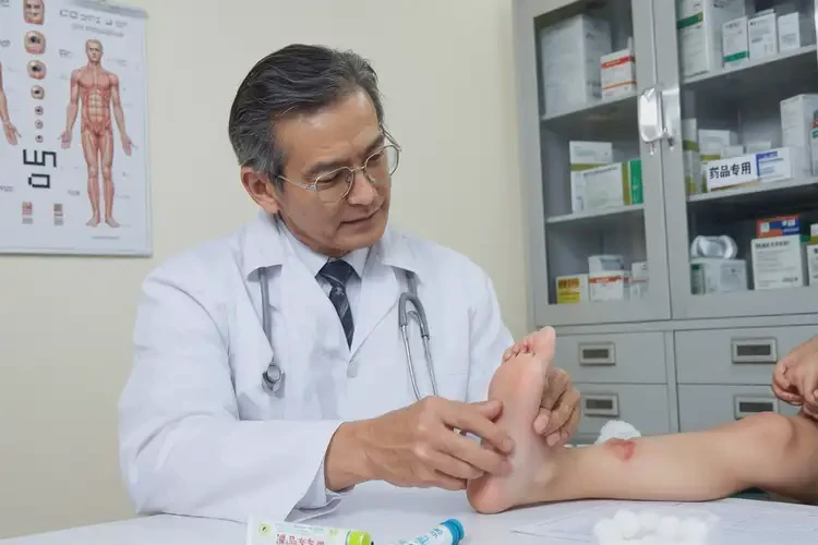 少兒腳上經(jīng)常長濕疹可以徹底自愈嗎(圖2)