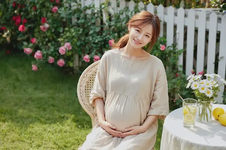 孕婦大腿上出現(xiàn)濕疹能夠徹底治愈嗎(圖1)