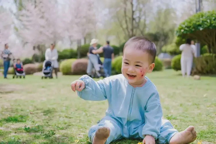 幼兒手臂容易起濕疹可不可以徹底自愈(圖1)