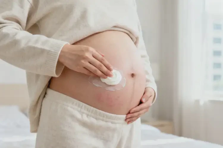 產(chǎn)婦肚子長濕疹不管它會自己自愈嗎(圖1)