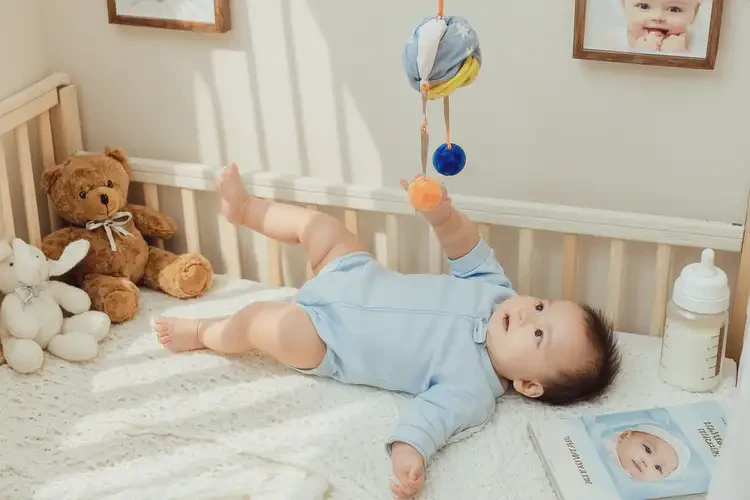 新生兒手上經(jīng)常起濕疹可以徹底自愈嗎(圖1)