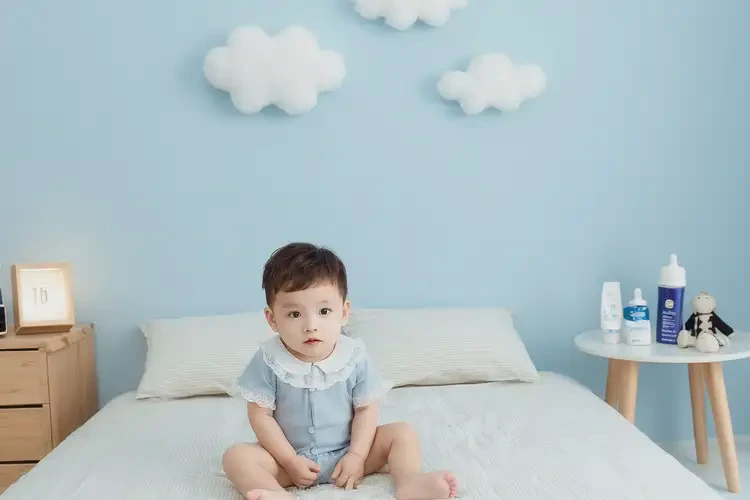 幼兒大腿出濕疹不管它會(huì)自己痊愈嗎(圖2)