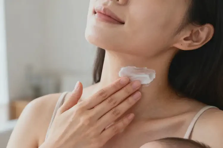 哺乳期媽媽脖子上偶爾長(zhǎng)濕疹可不可以徹底自愈(圖1)