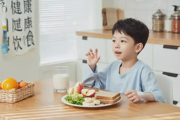 少兒肚子上容易起濕疹能夠徹底治愈嗎(圖1)