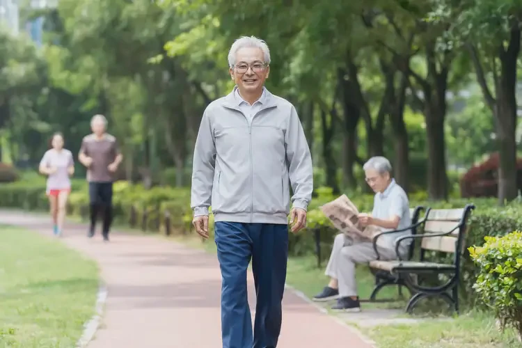 老年人屁股上經(jīng)常起濕疹能徹底自愈嗎(圖3)