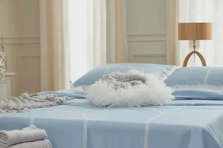 新生兒腳上經(jīng)常起濕疹不管它會(huì)自己好嗎(圖1)