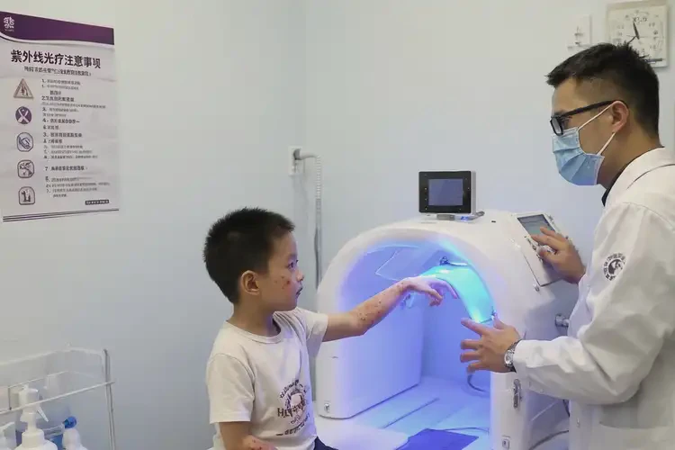 小孩大腿經(jīng)常起濕疹不管它會自己好嗎(圖1)