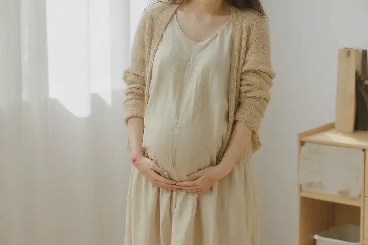 女人肚子容易起湿疹能够彻底治愈吗(图2)