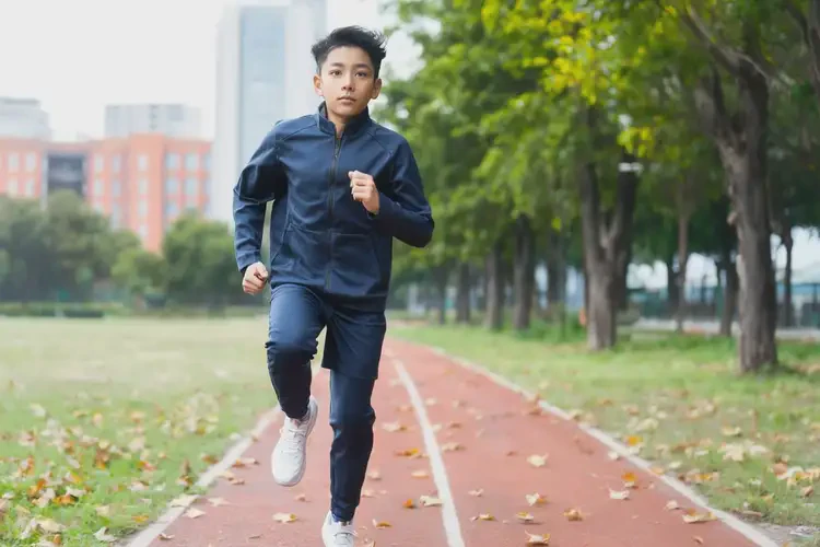 大學(xué)生四肢出現(xiàn)濕疹不管它會自己痊愈嗎(圖1)