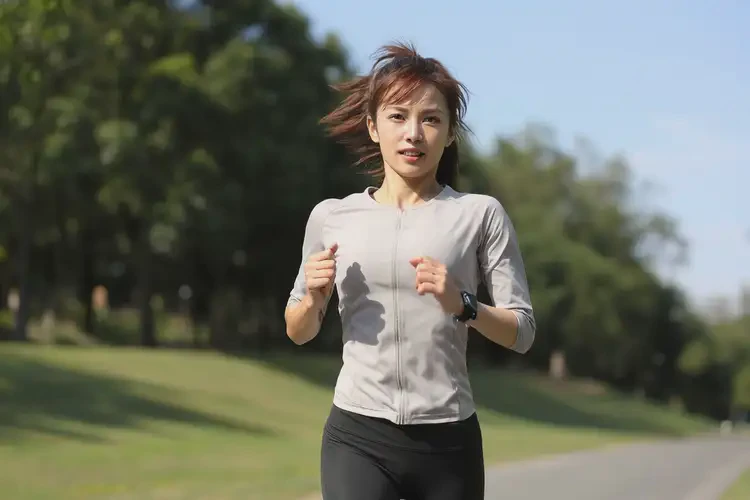 女生臉上偶爾長濕疹不管它會自己自愈嗎(圖2)