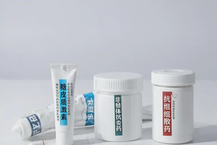 男生面部偶尔起湿疹不管它会自己痊愈吗(图3)