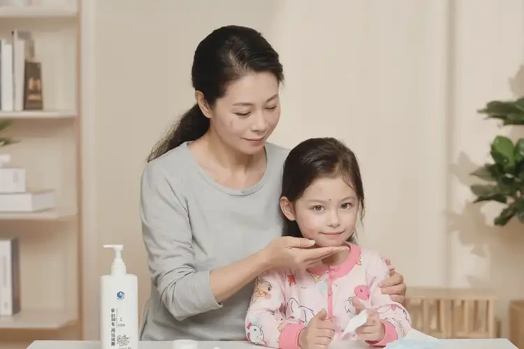 小孩身上出濕疹能徹底自愈嗎(圖2)