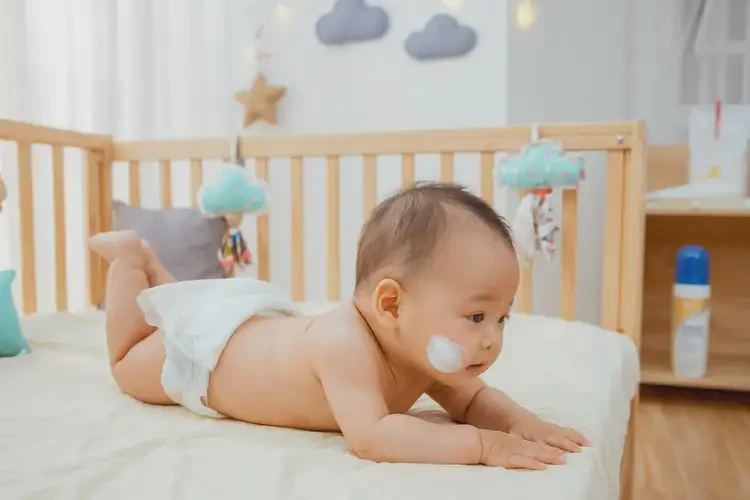 寶寶屁股上容易起濕疹能靠自己自愈嗎(圖2)