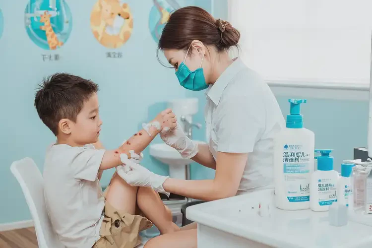 孩子手臂容易起濕疹可不可以徹底自愈(圖3)