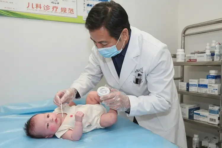 寶寶四肢出濕疹可以徹底自愈嗎(圖3)