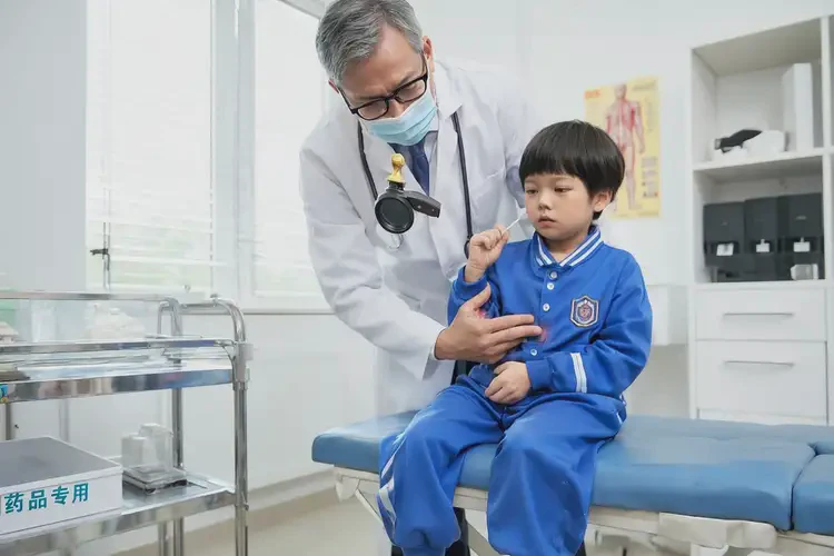 小學(xué)生肚子偶爾長(zhǎng)濕疹能徹底自愈嗎(圖2)