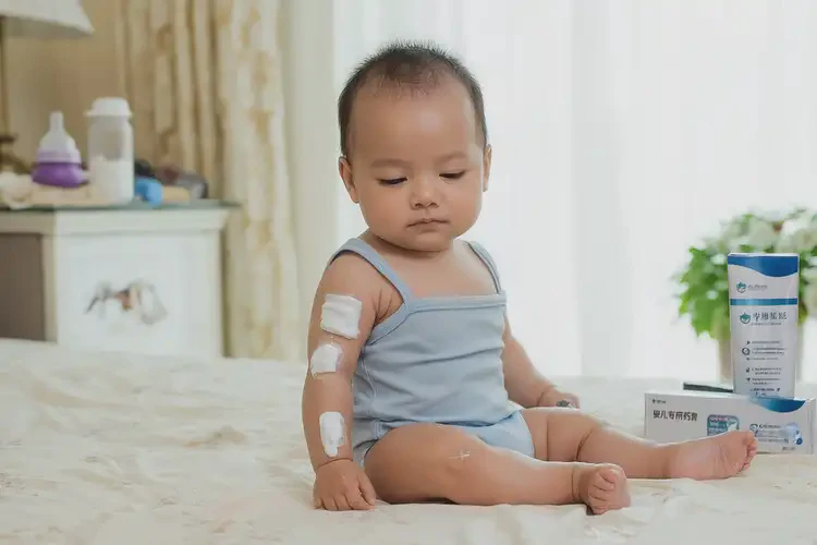 嬰兒身上出現(xiàn)濕疹可以徹底自愈嗎(圖2)