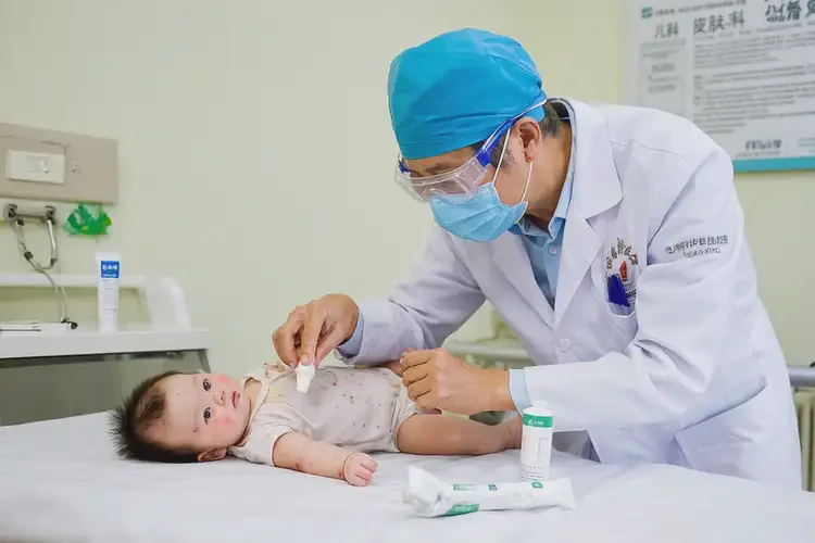 嬰幼兒全身起濕疹能徹底自愈嗎(圖3)