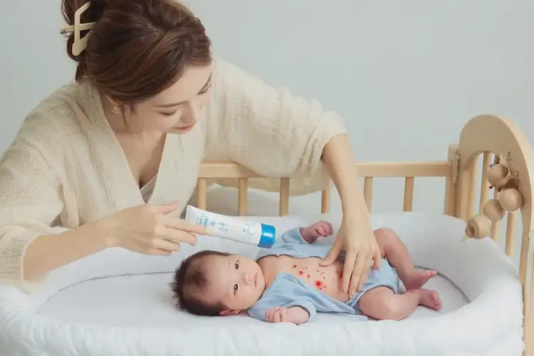 新生兒肚子上有濕疹能靠自己自愈嗎(圖3)