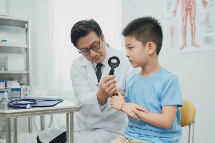 兒童脖子上容易長濕疹可不可以徹底自愈(圖1)