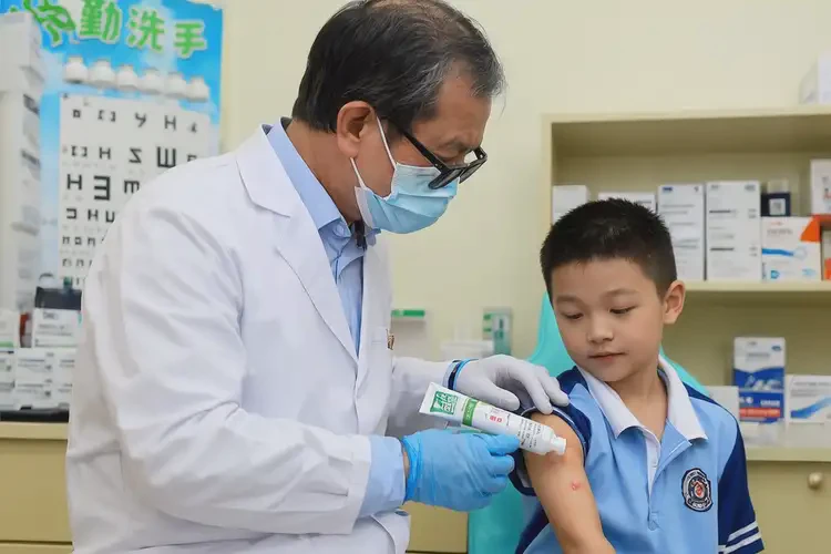 小学生肚子上出现湿疹能够彻底治愈吗(图3)