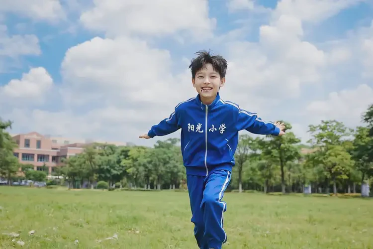 小學(xué)生臉上經(jīng)常起濕疹能夠徹底治愈嗎(圖1)