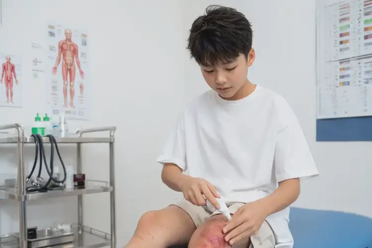 青少年大腿容易長濕疹能不能徹底自愈(圖3)