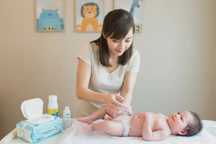 嬰兒屁股上容易起濕疹能徹底自愈嗎(圖4)