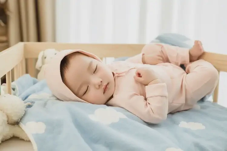 寶寶大腿上容易長濕疹能夠徹底治愈嗎(圖1)