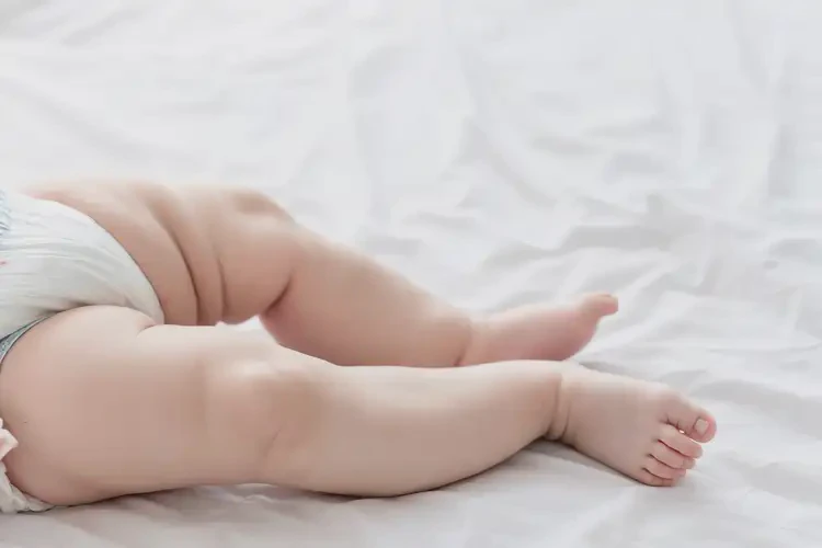 寶寶大腿上長(zhǎng)濕疹可不可以徹底自愈(圖1)