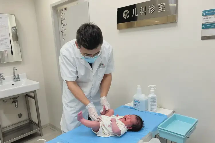 新生兒肛周經(jīng)常長濕疹能靠自己自愈嗎(圖1)