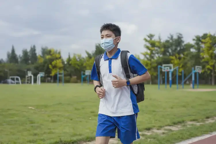 中學生身上長濕疹能靠自己自愈嗎(圖1)