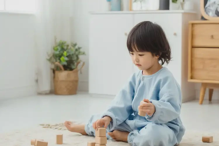 小兒大腿上經(jīng)常起濕疹不管它會自己好嗎(圖2)